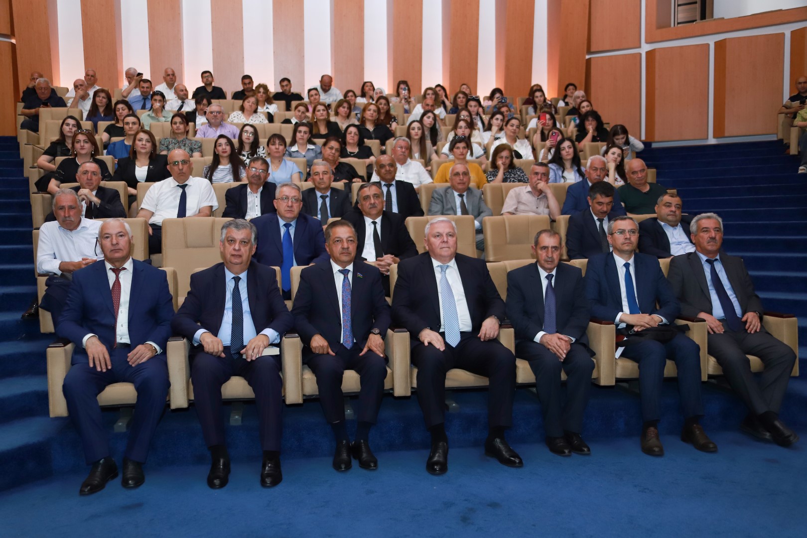 Şəkidə Azərbaycan Yazıçılar Birliyinin Şəki bölməsinin sədri, şair-publisist Vaqif Aslanın 75 illik yubileyi qeyd olunub.